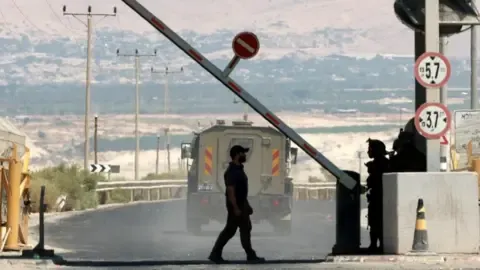 Two Persons Shot in Incident Adjacent to West Bank-Jordan Checkpoint, Israeli Military Confirms